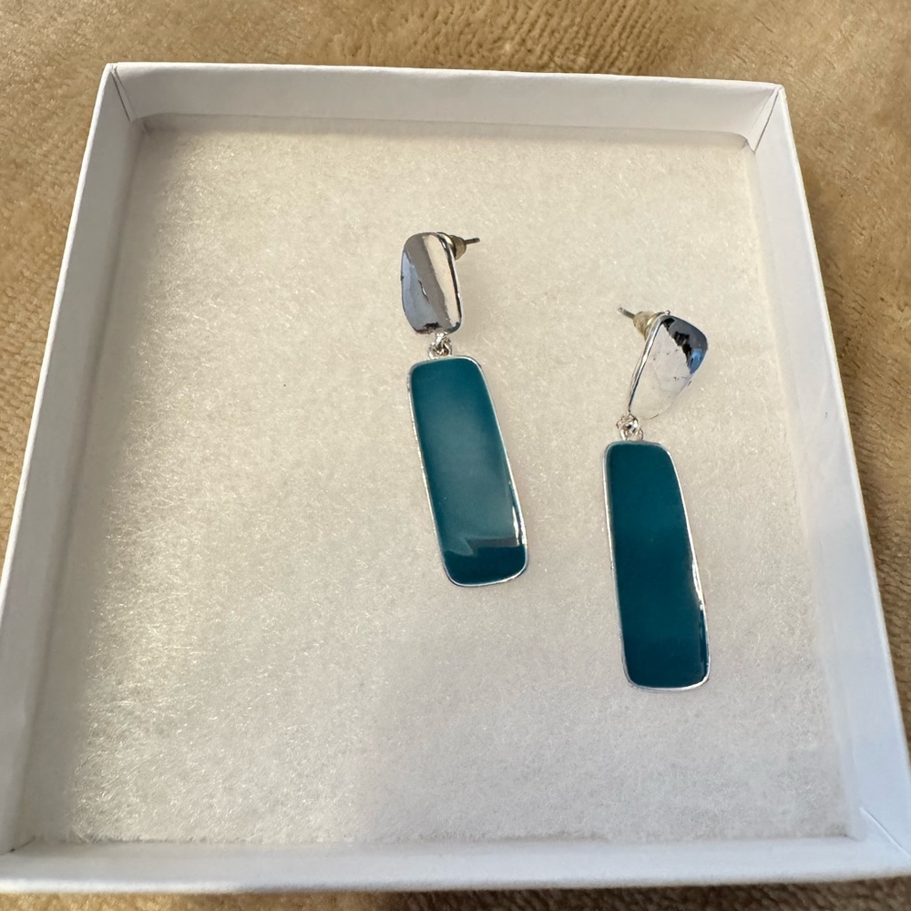 Elegant Silver and Green Drop Earrings
